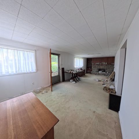 131 Peyton Avenue, Irvine, KY 40336
