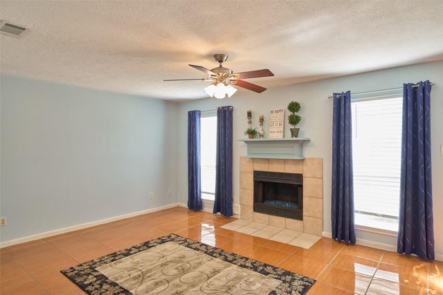 6700 Richardson Road 302, Houston, TX 77069