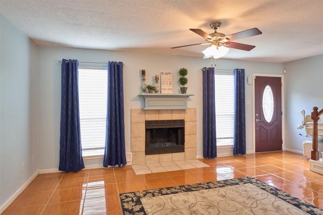6700 Richardson Road 302, Houston, TX 77069