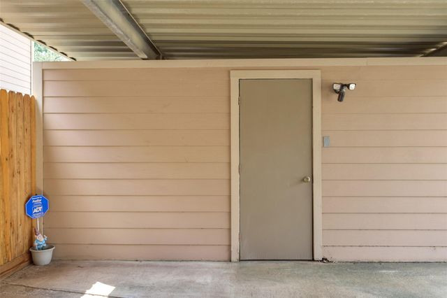 6700 Richardson Road 302, Houston, TX 77069