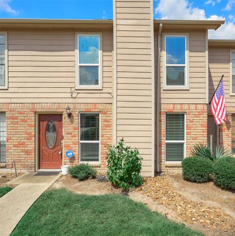 6700 Richardson Road 302, Houston, TX 77069