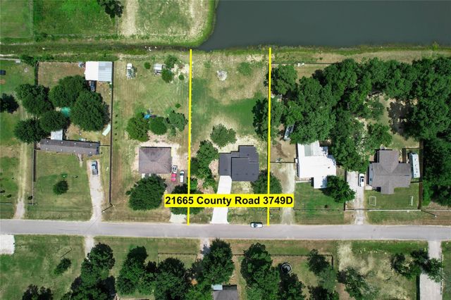 21665 County Road 3749d, Cleveland, TX 77327