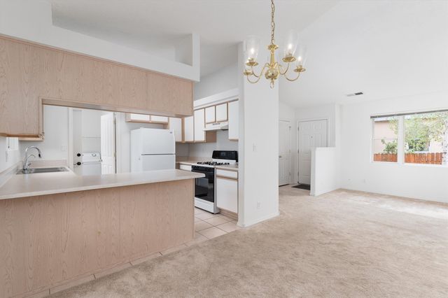 933 Dunlap Street, Santa Fe, NM 87501