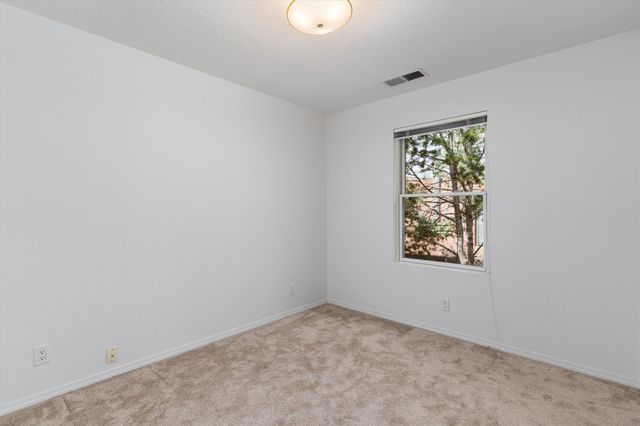 933 Dunlap Street, Santa Fe, NM 87501