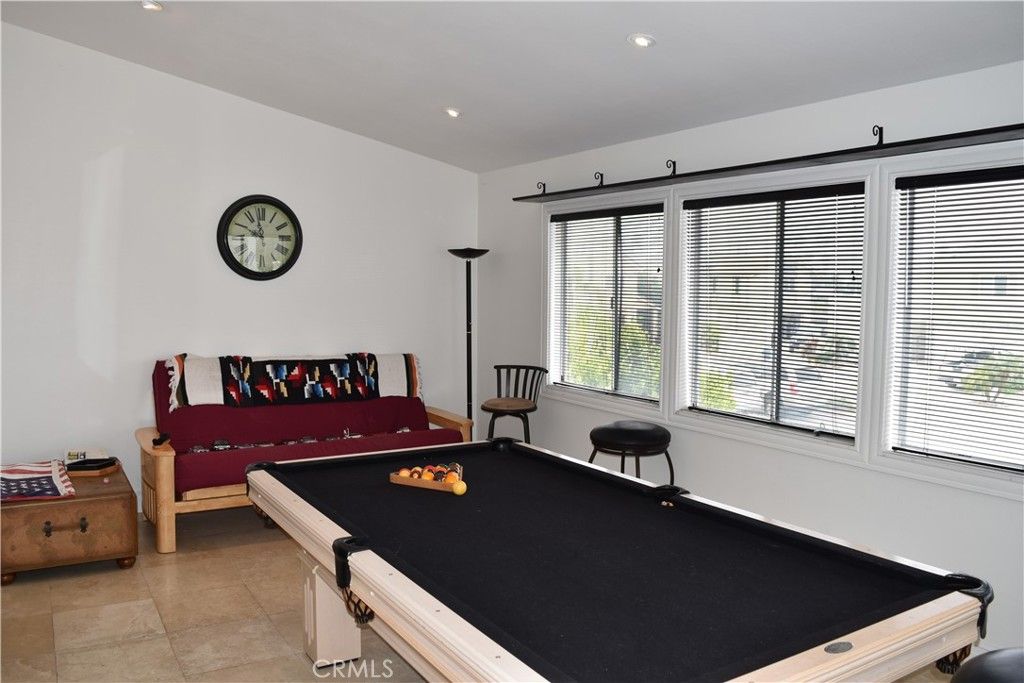 Image 10 of property listing at 2504 Monaco Drive, Oxnard, CA 93035
