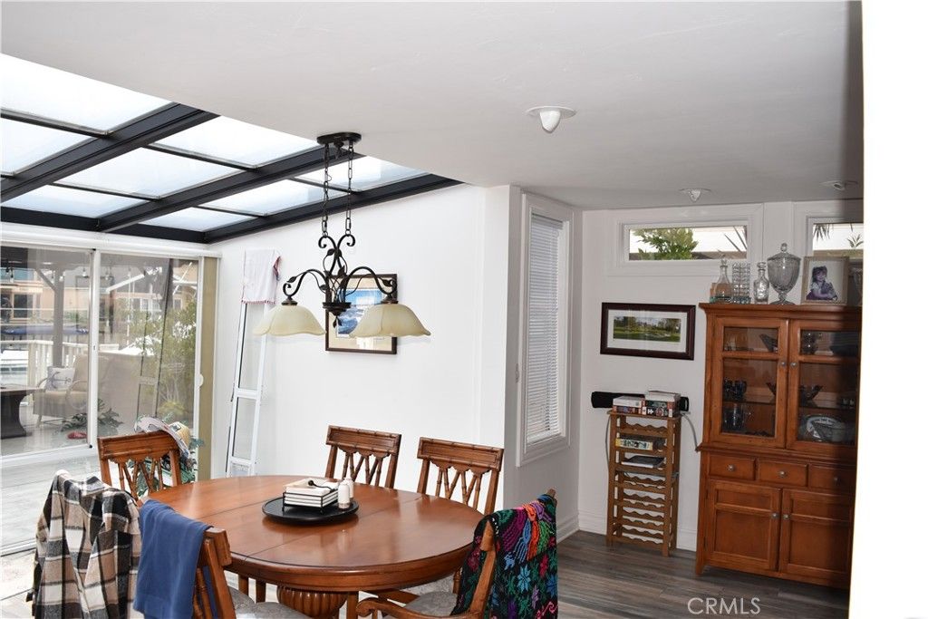 Image 6 of property listing at 2504 Monaco Drive, Oxnard, CA 93035