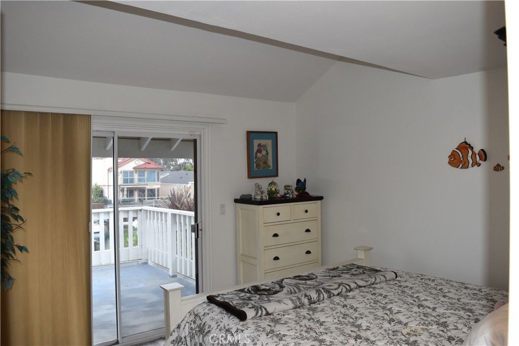 Image 9 of property listing at 2504 Monaco Drive, Oxnard, CA 93035