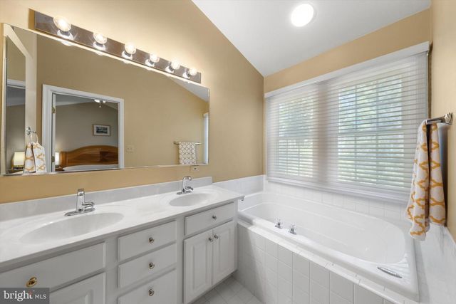 21 BLUE HOSTA WAY, Rockville, MD 20850