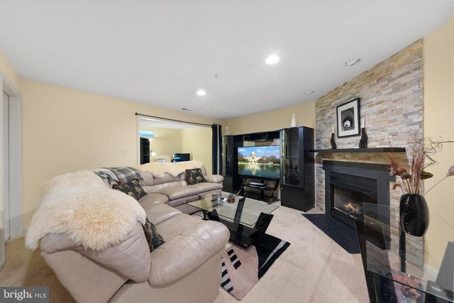 21 BLUE HOSTA WAY, Rockville, MD 20850