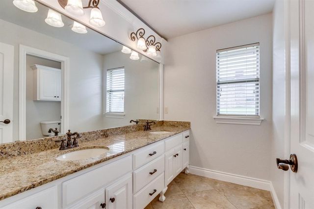 18804 Shilstone Way, Edmond, OK 73012