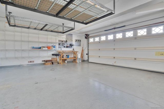 1533 Roma Dr, Vista, CA 92081