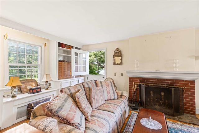 52 Wildwood Avenue, East Providence, RI 02916