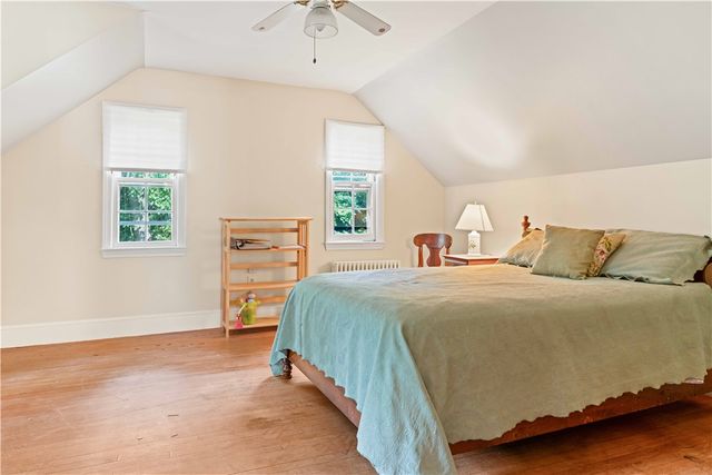 52 Wildwood Avenue, East Providence, RI 02916