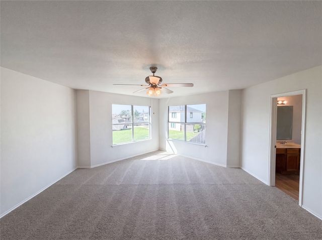 525 Del Mar Drive, Ponder, TX 76259