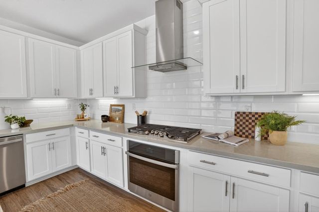 601 Voyager Ct, Roseville, CA 95747