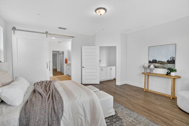 601 Voyager Ct, Roseville, CA 95747