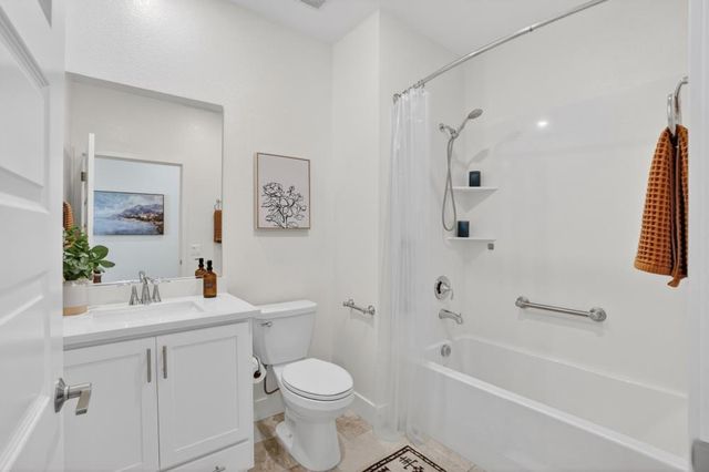 601 Voyager Ct, Roseville, CA 95747