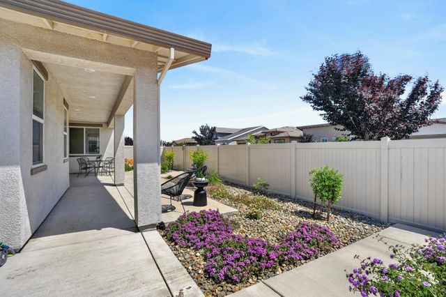 601 Voyager Ct, Roseville, CA 95747
