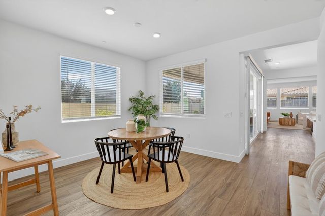 601 Voyager Ct, Roseville, CA 95747