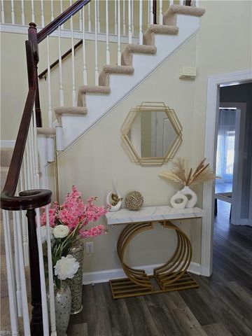 1330 Dominion Lakes BLVD, Chesapeake, VA 23320