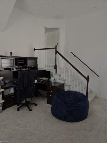 1330 Dominion Lakes BLVD, Chesapeake, VA 23320