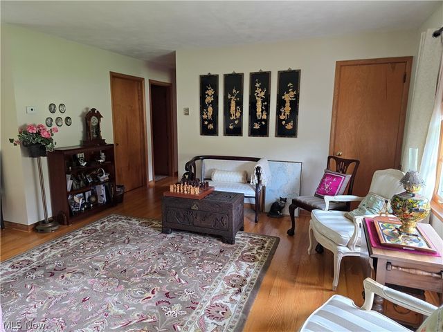 2922 Waverly Road, Williamstown, WV 26187