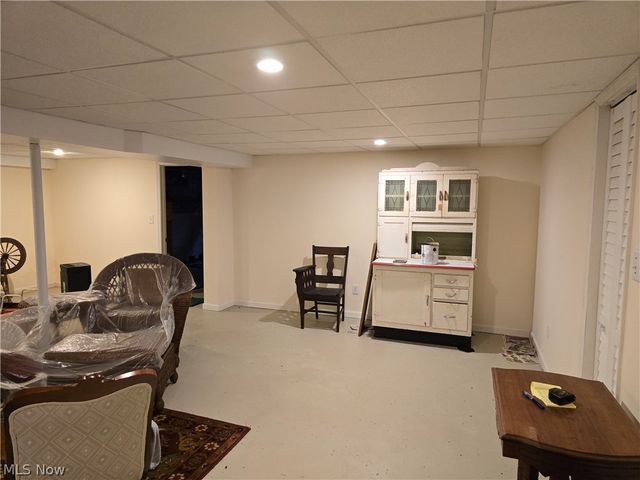 2922 Waverly Road, Williamstown, WV 26187