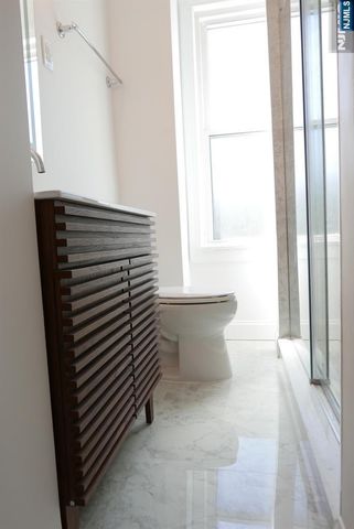 46 Garden Place 2, Edgewater, NJ 07020