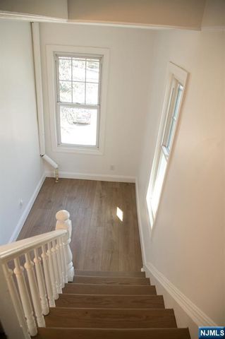 46 Garden Place 2, Edgewater, NJ 07020