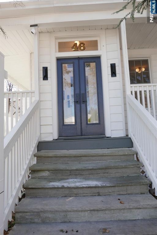 46 Garden Place 2, Edgewater, NJ 07020