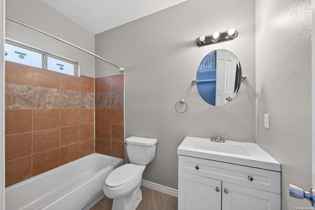 222 TESLA DR, San Antonio, TX 78228