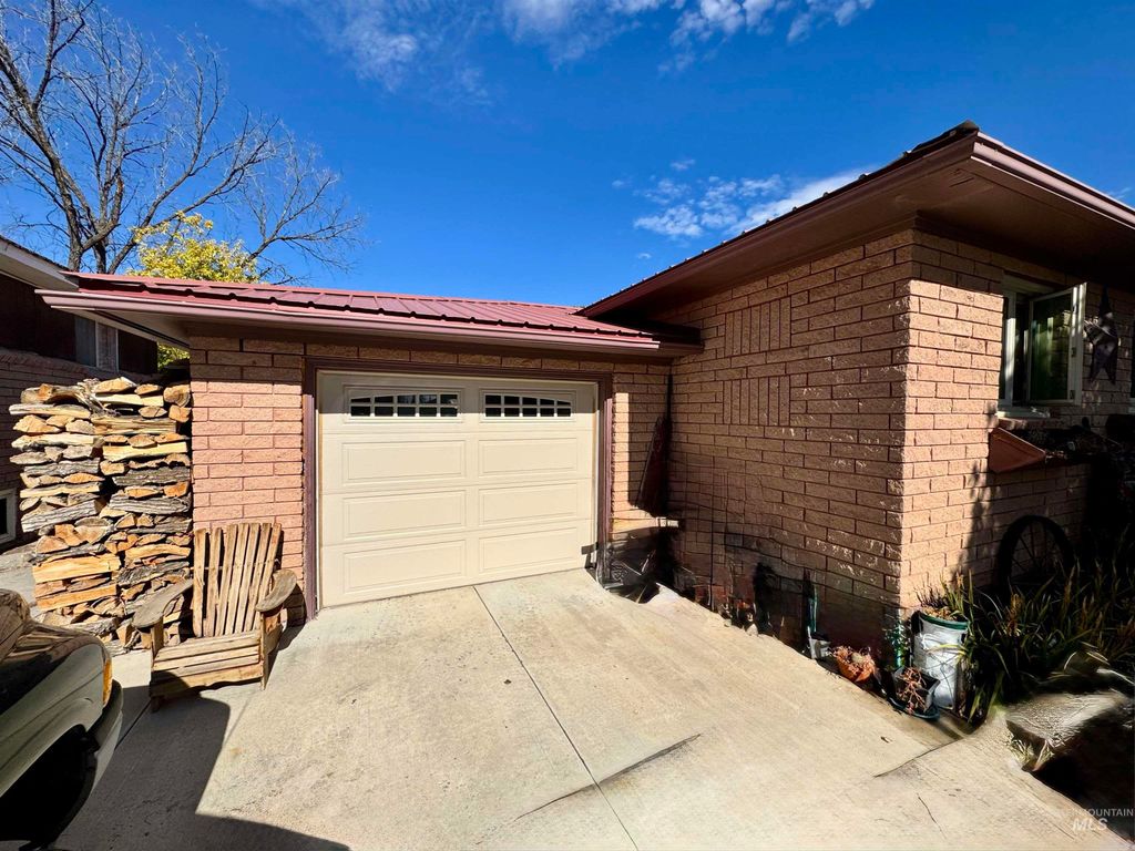 522 13th St, Rupert, ID 83350 photo 2