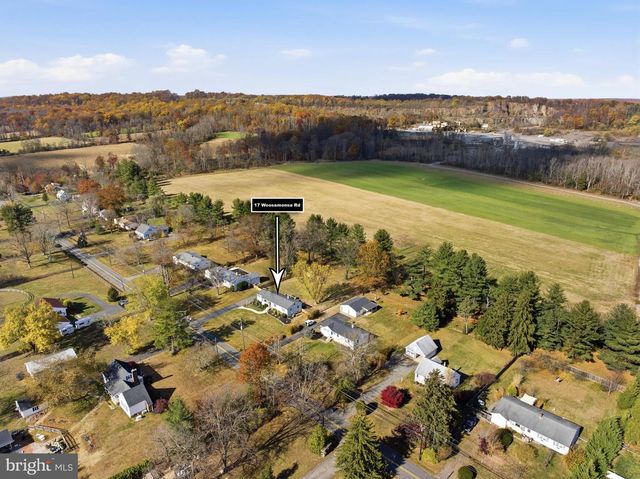 17 WOOSAMONSA RD, Pennington, NJ 08534
