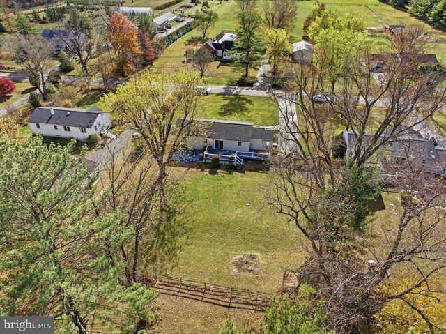 17 WOOSAMONSA RD, Pennington, NJ 08534