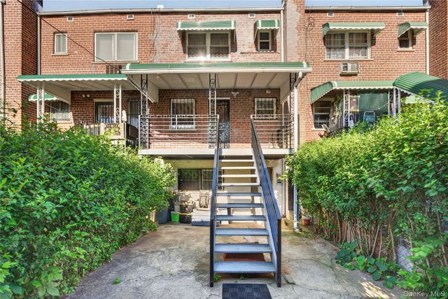 3043 Matthews Avenue, Bronx, NY 10467