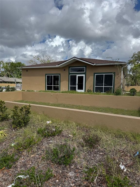 Image 1 of property listing at 6315 OLD WINTER GARDEN ROAD, Orlando, FL 32835