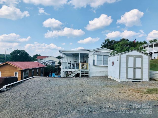 108 Brit Lane, New London, NC 28127