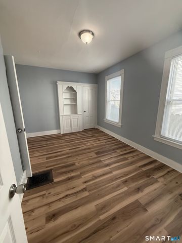 553 First Avenue 1, West Haven, CT 06516