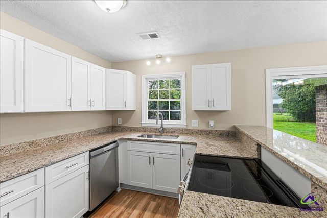 109 Monteigo Court, Centerville, GA 31028