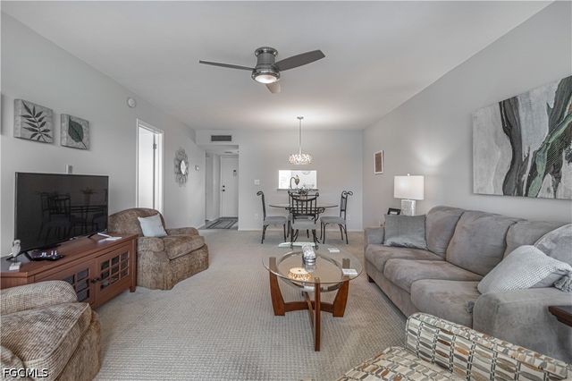 6220 Augusta DR 307, Fort Myers, FL 33907