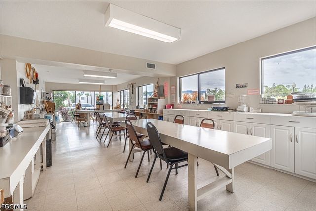 6220 Augusta DR 307, Fort Myers, FL 33907