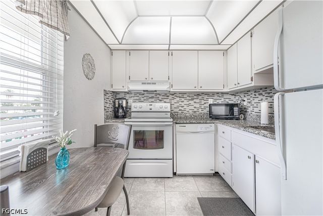 6220 Augusta DR 307, Fort Myers, FL 33907