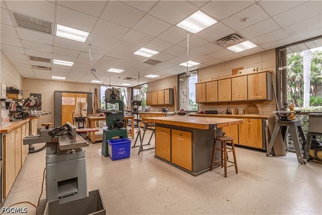 6220 Augusta DR 307, Fort Myers, FL 33907