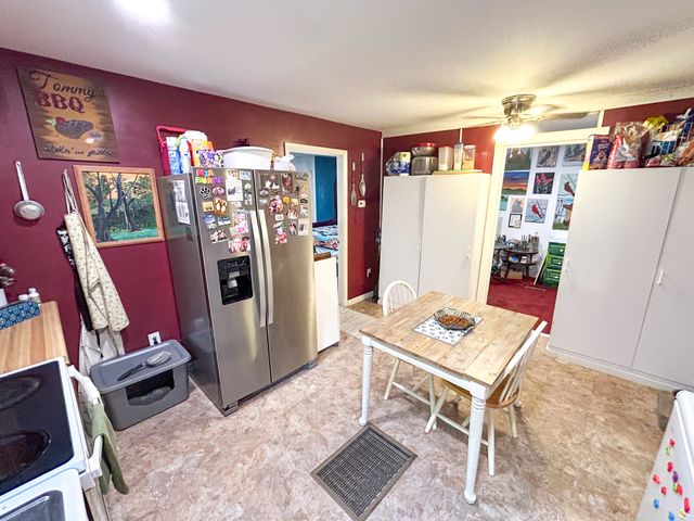 29832 Broad St, Bruceton, TN 38317