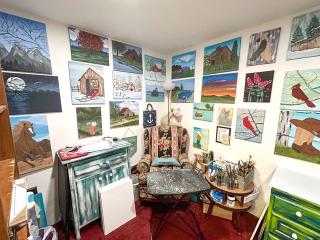 29832 Broad St, Bruceton, TN 38317