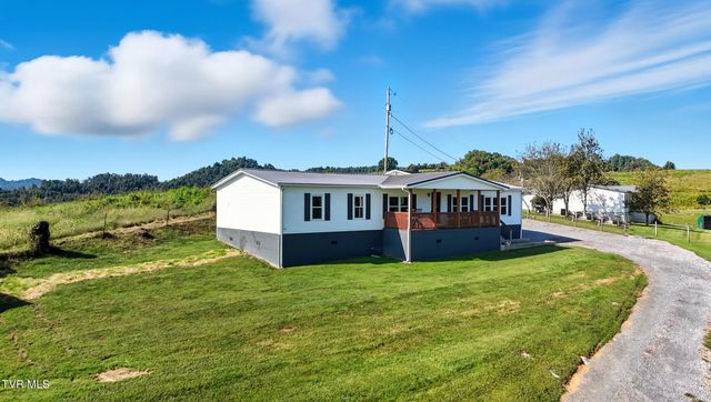 2886 Buffalo Hollow Road, Castlewood, VA 24224