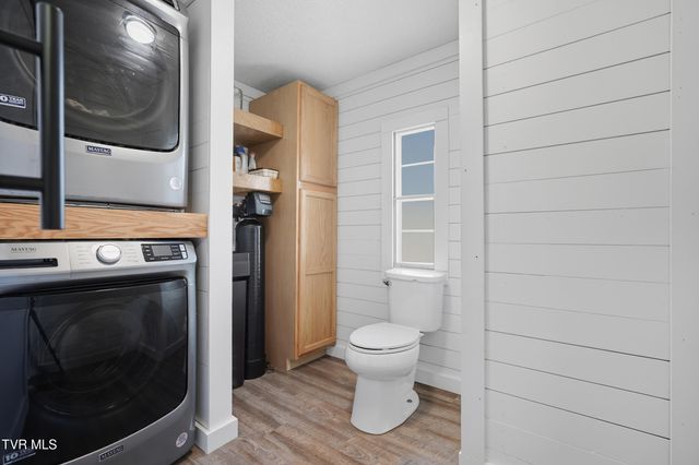 2886 Buffalo Hollow Road, Castlewood, VA 24224