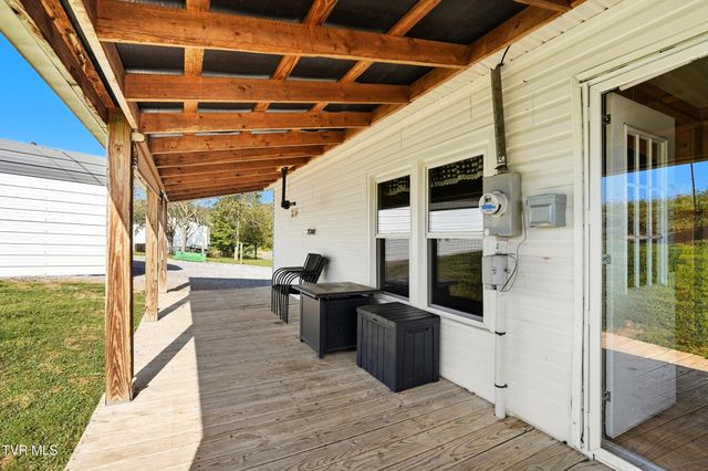 2886 Buffalo Hollow Road, Castlewood, VA 24224