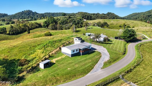 2886 Buffalo Hollow Road, Castlewood, VA 24224