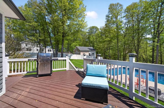 88 Maple Avenue, Warwick, NY 10990